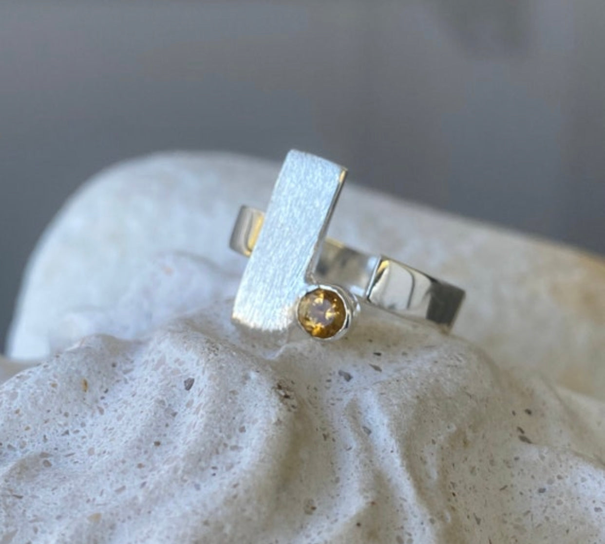 citrine ring silver