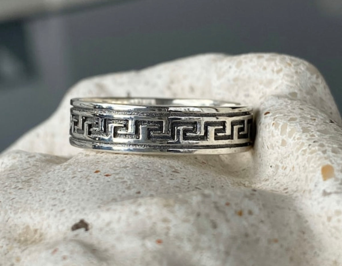 Greek key ring