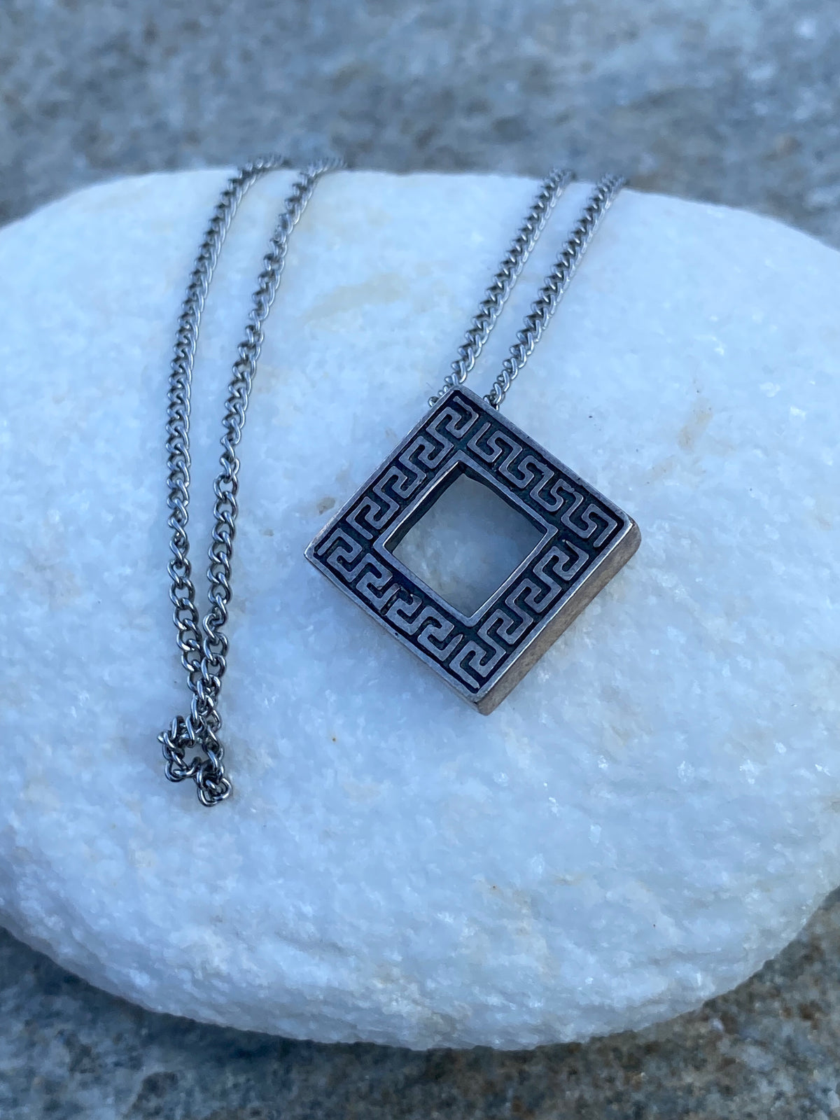 square meander necklace