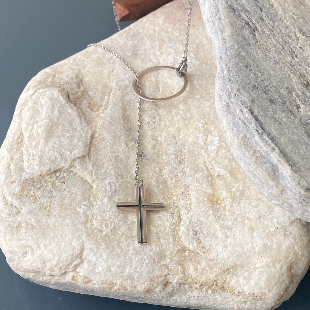 Circle lariat with cross necklace, women’s fashion necklace